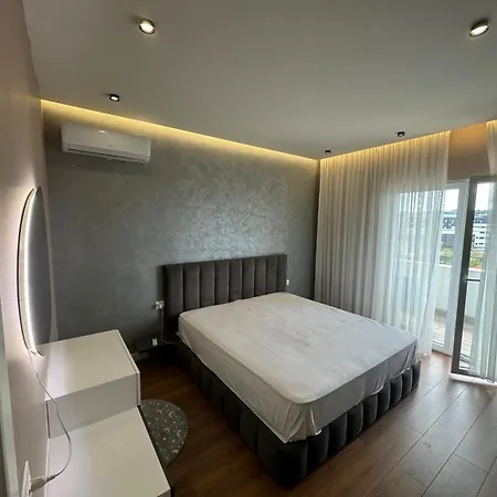 Διαμέρισμα Swanky Τίρανα